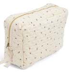 Toalettmappe - Big Quilted toiletry bag - Bloom Red/Blue